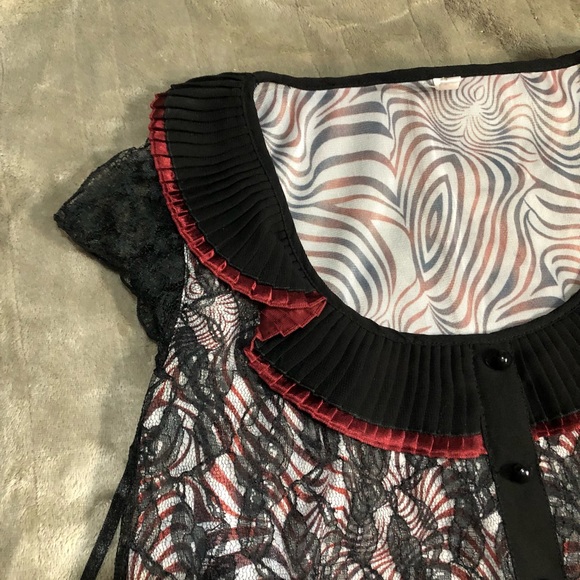 Size S LINDI tunic style black and red top - Picture 7 of 13